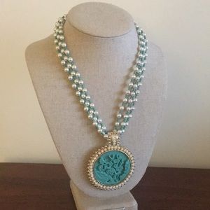 Pearl and beaded necklace